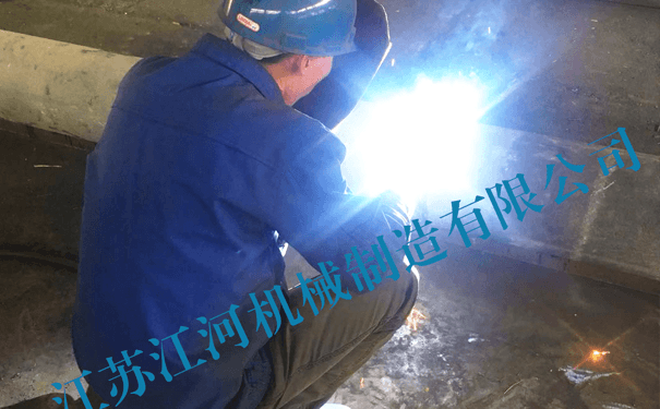 您是否面臨過(guò)雙金屬?gòu)?fù)合管現(xiàn)場(chǎng)施工的焊接難題呢？